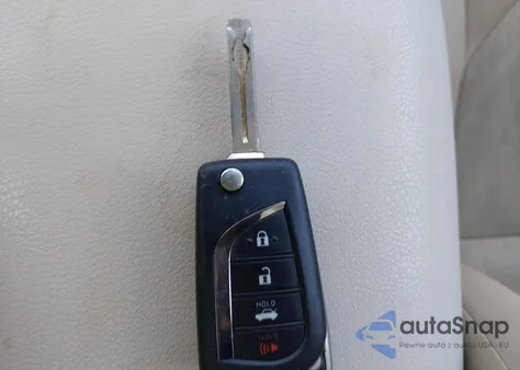 2018 Toyota Camry Le из США, поврежденный, VIN 4T1B11HK2JU674609